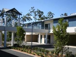 Hawkesbury Race Club Motel
