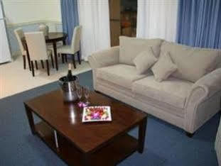 Hawkesbury Race Club 5*